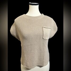 Elegant Beige Crew Neck Sweater with a Cap Sleeve